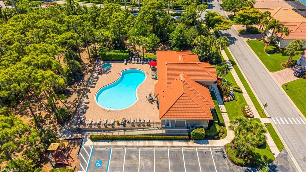 EMERSON SQUARE - Residential