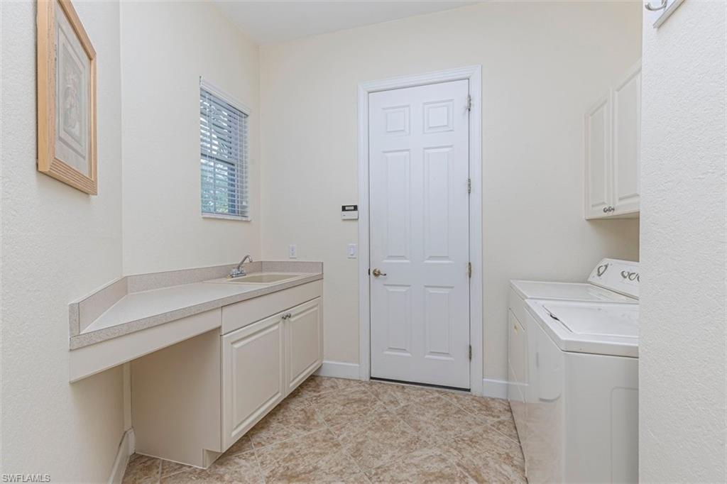 EMERSON SQUARE - Residential