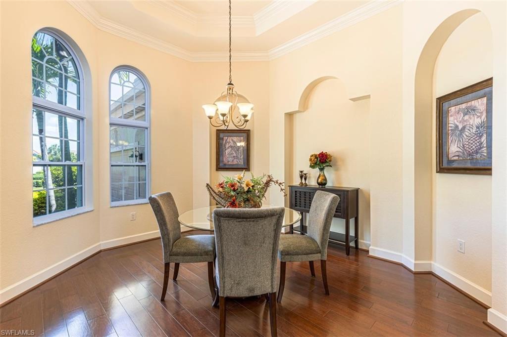 EMERSON SQUARE - Residential