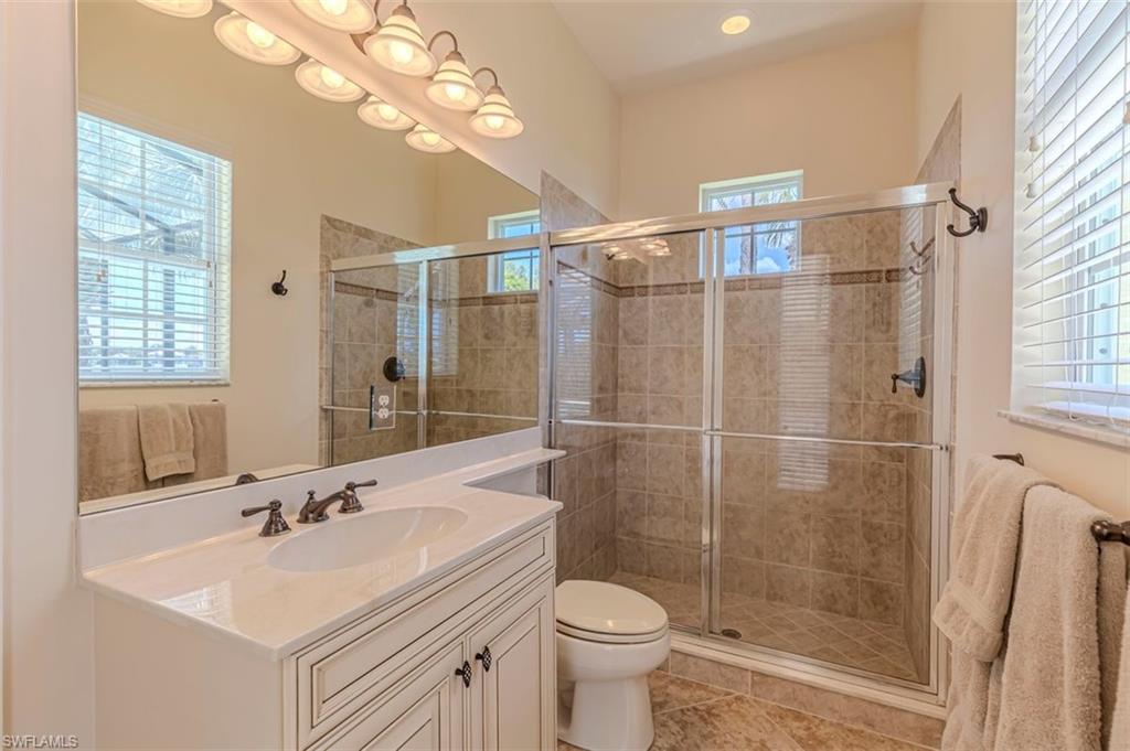 EMERSON SQUARE - Residential