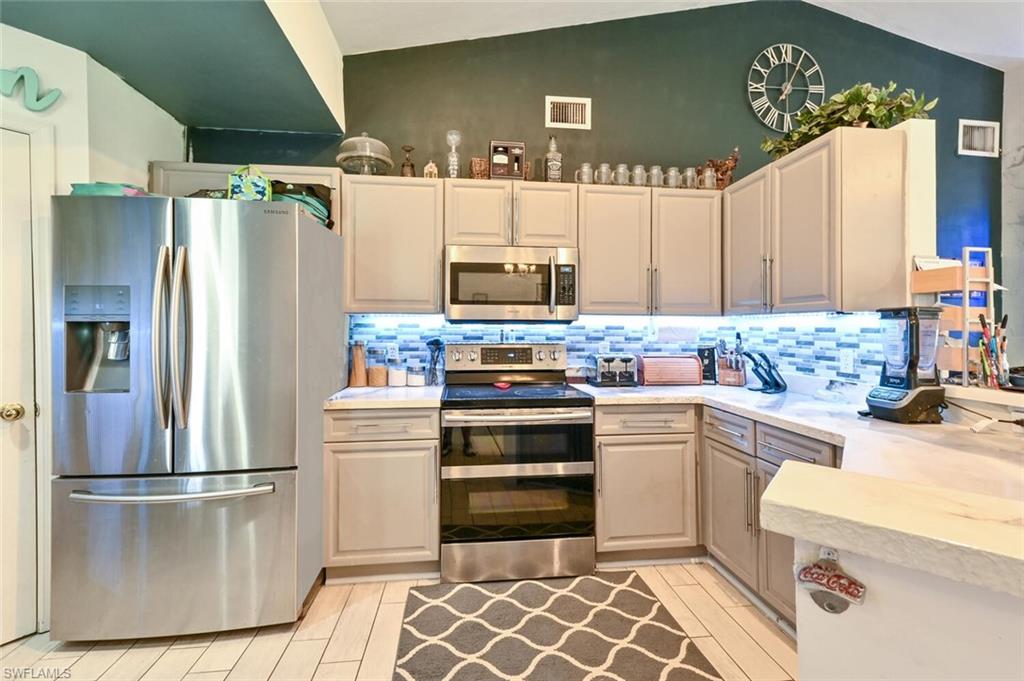 GOLDEN GATE ESTATES - Residential