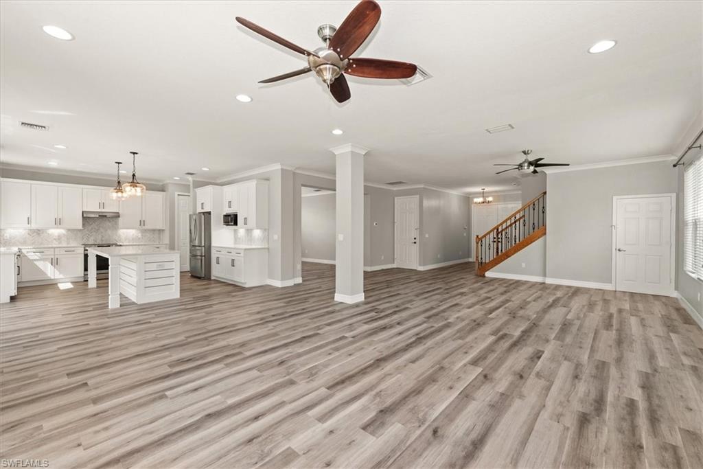 11103 Sparkleberry DR