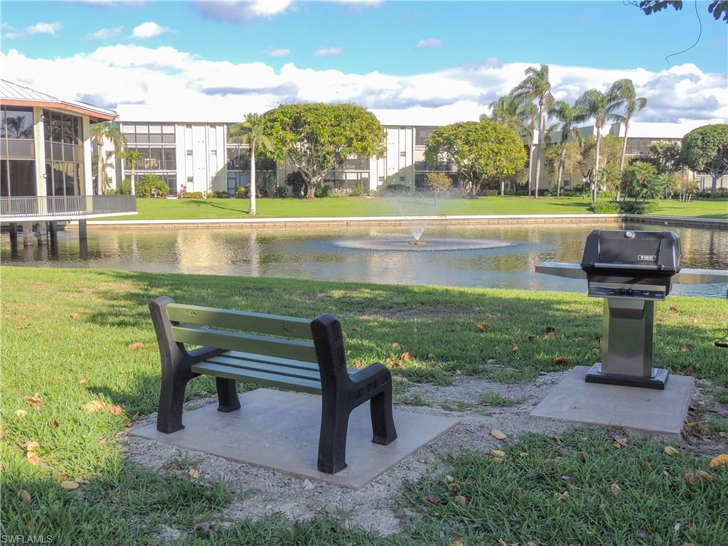 HIDDEN LAKE VILLAS - Residential