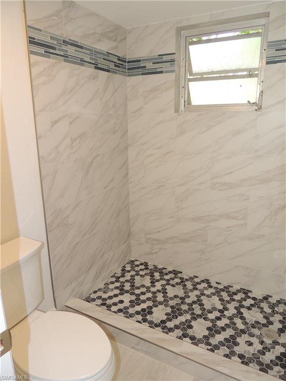 HIDDEN LAKE VILLAS - Residential