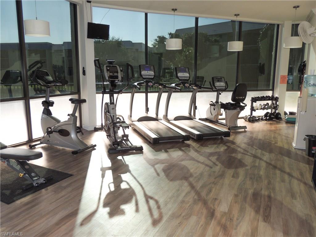 HIDDEN LAKE VILLAS - Residential