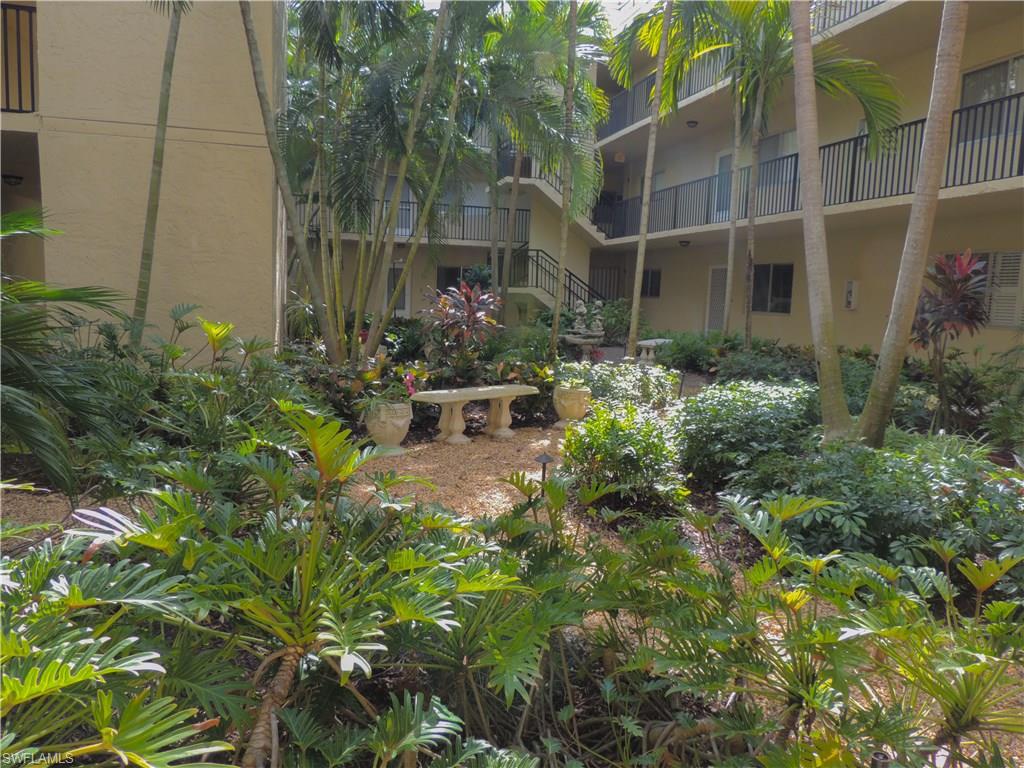 HIDDEN LAKE VILLAS - Residential