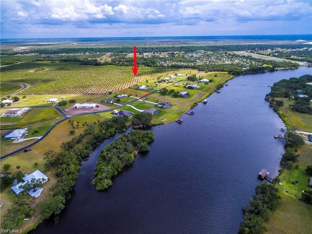 OLD FORT DENAUD - Land