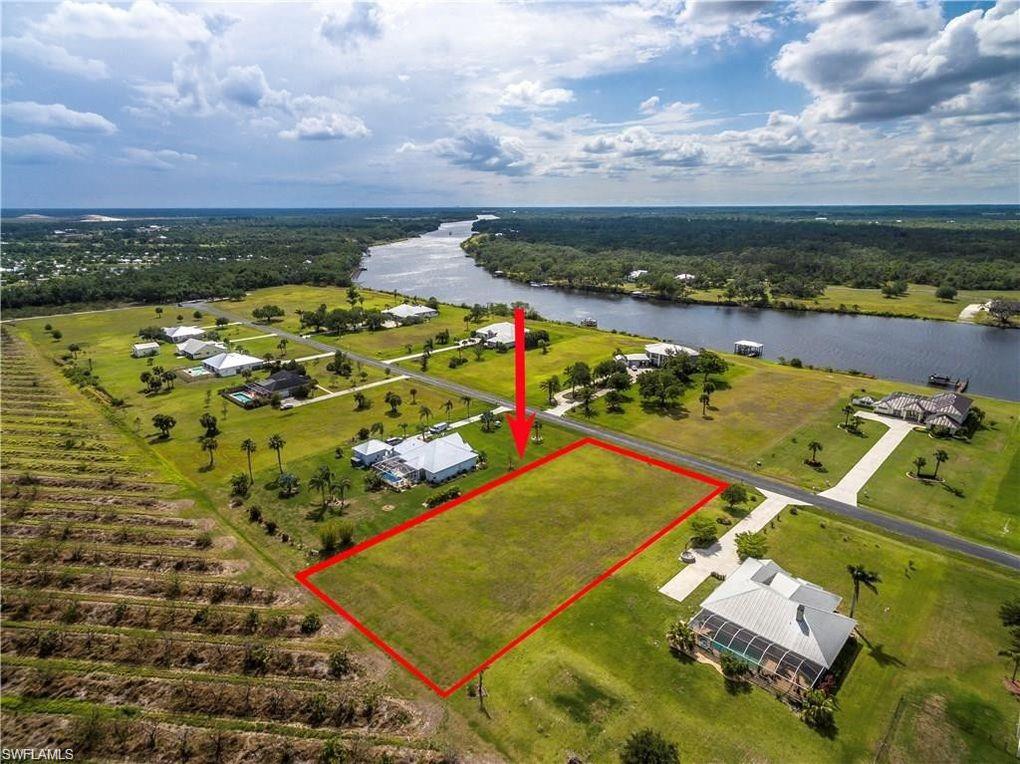 OLD FORT DENAUD - Land