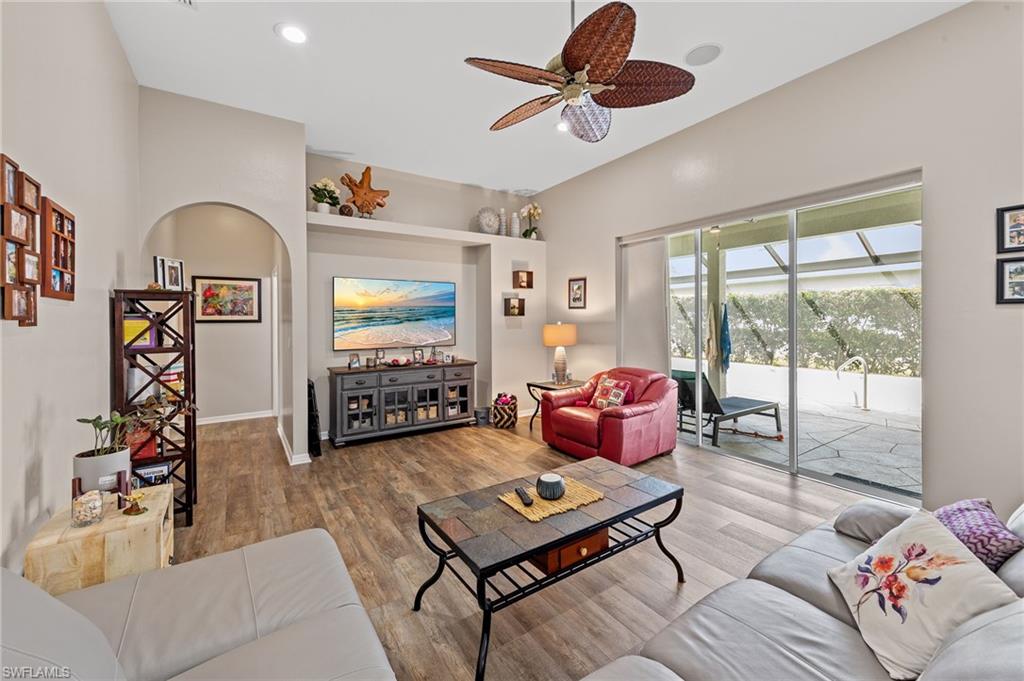 STONEYBROOK - Residential