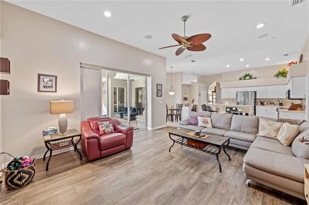 STONEYBROOK - Residential