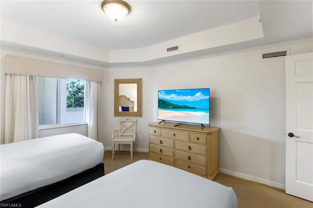 Naples, Florida 34102, United States, 2 Bedrooms Bedrooms, ,2 BathroomsBathrooms,Residential,Active,18313