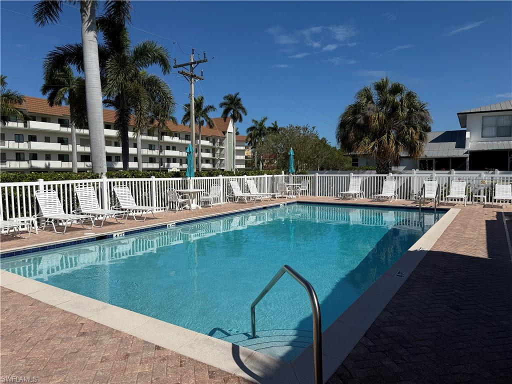 SAND DOLLAR VILLAS - Residential