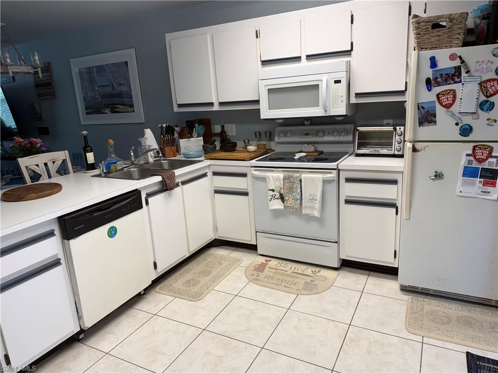 SAND DOLLAR VILLAS - Residential