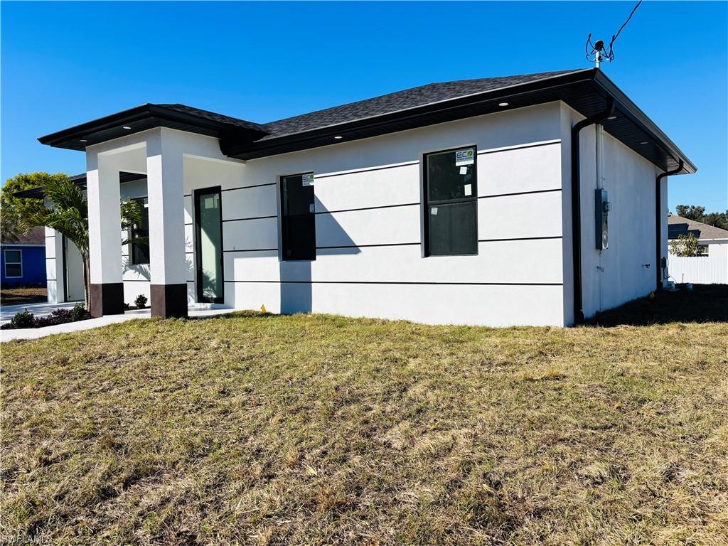 LEHIGH ACRES - Residential