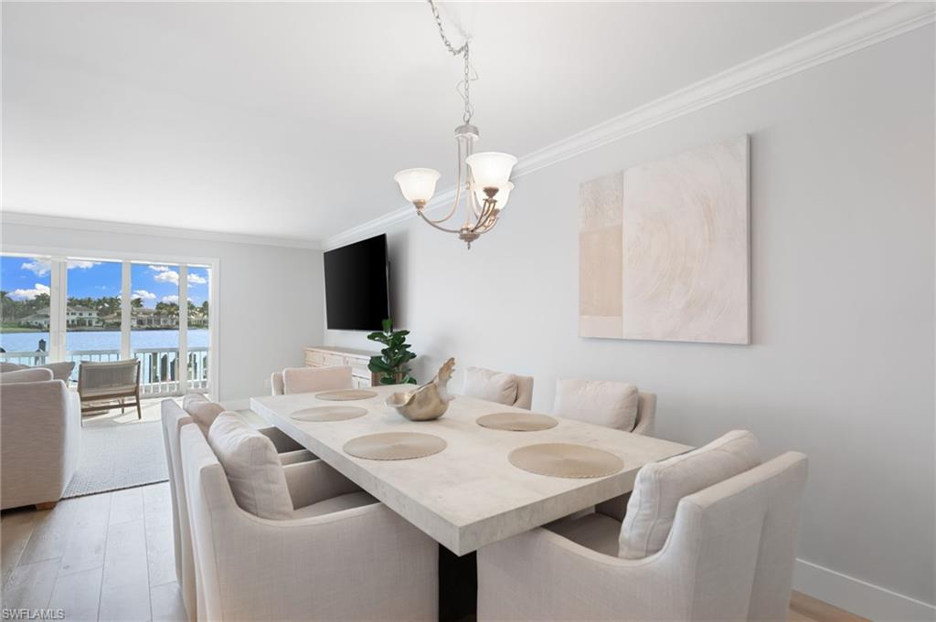 MOORINGS BAY APTS - Residential