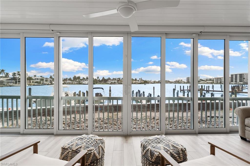 MOORINGS BAY APTS - Residential