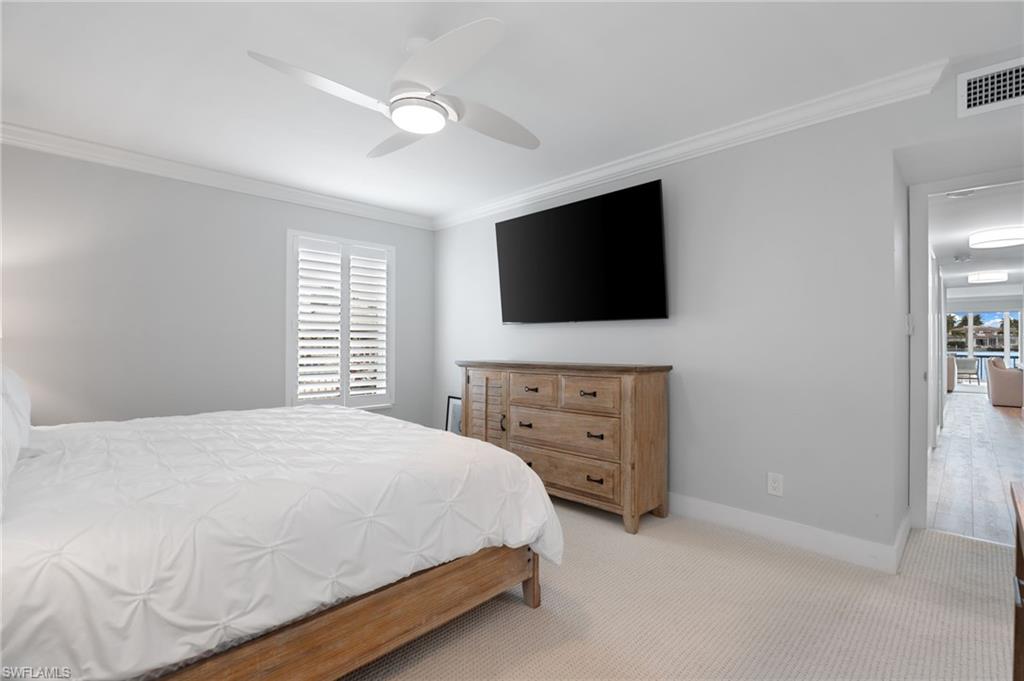 MOORINGS BAY APTS - Residential