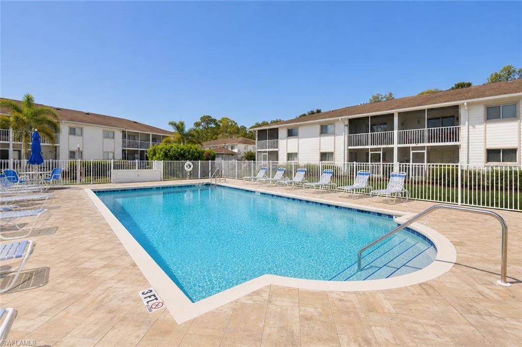 NAPLES TRACE - Residential