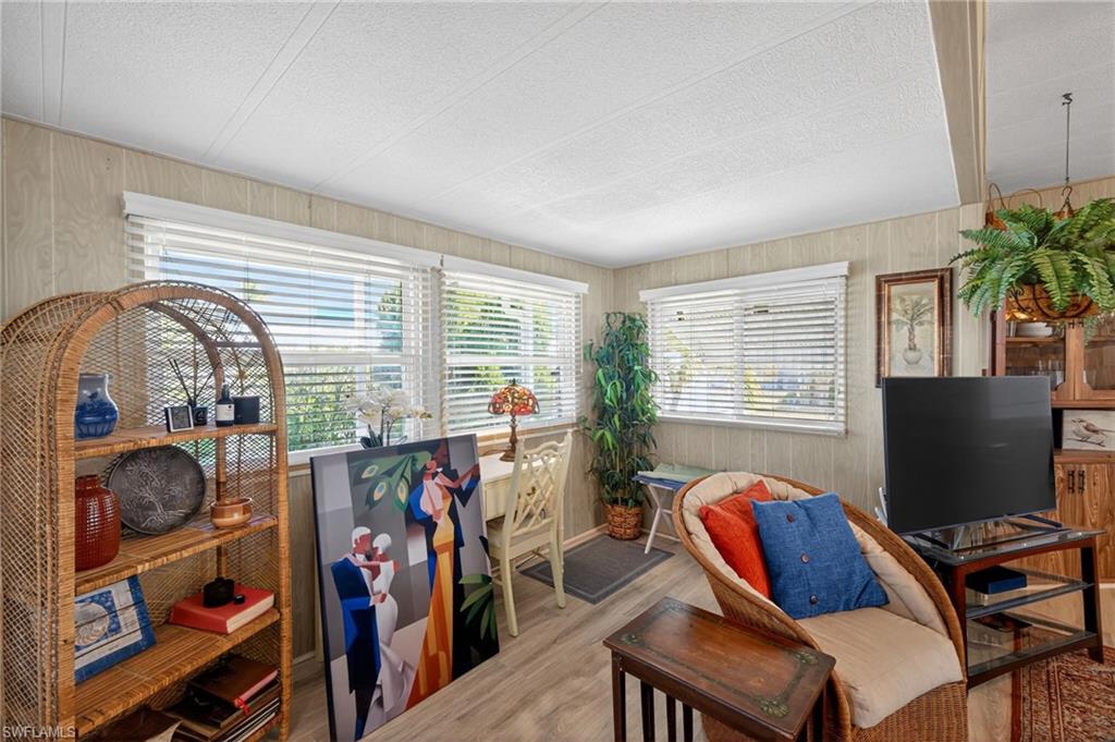 CARRIAGE VILLAGE - Residential