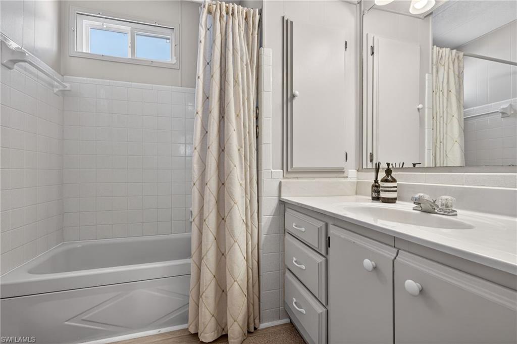 CARRIAGE VILLAGE - Residential