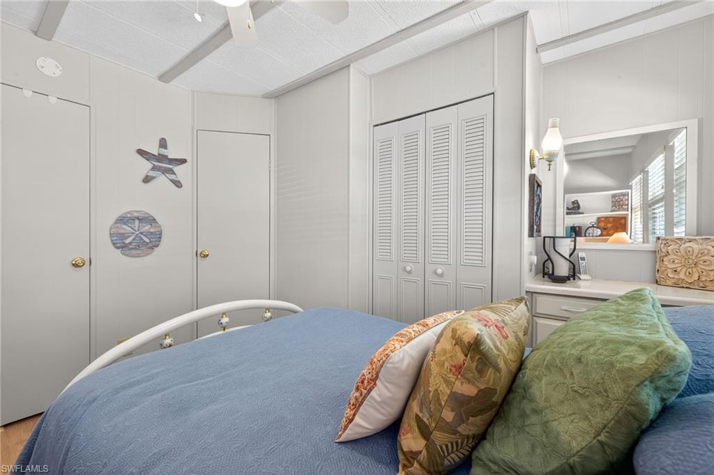 CARRIAGE VILLAGE - Residential