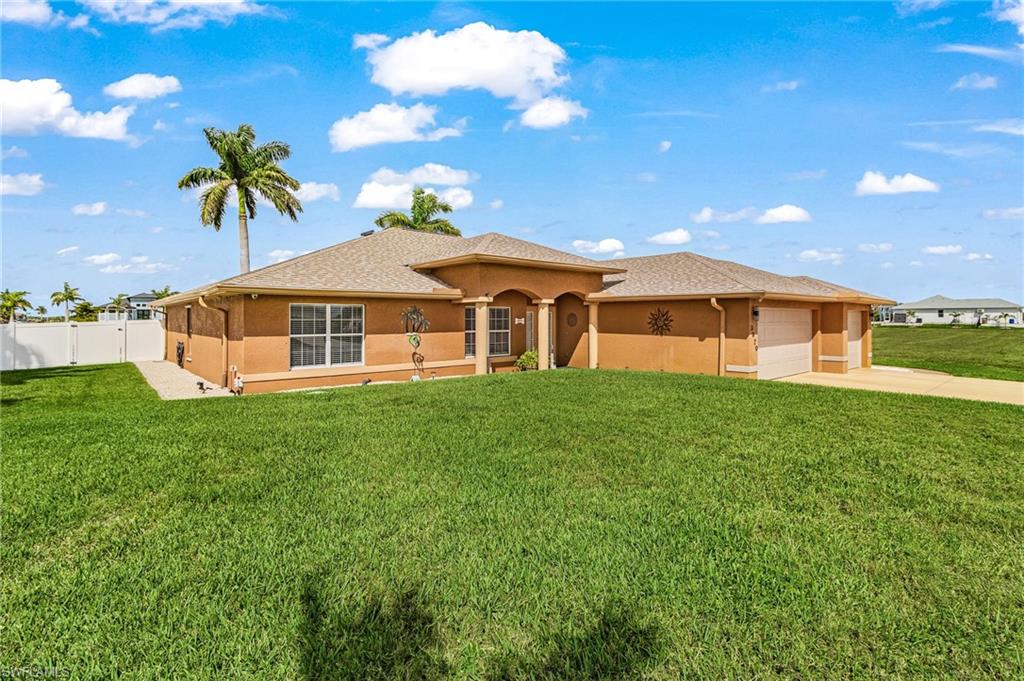 CAPE CORAL - Residential