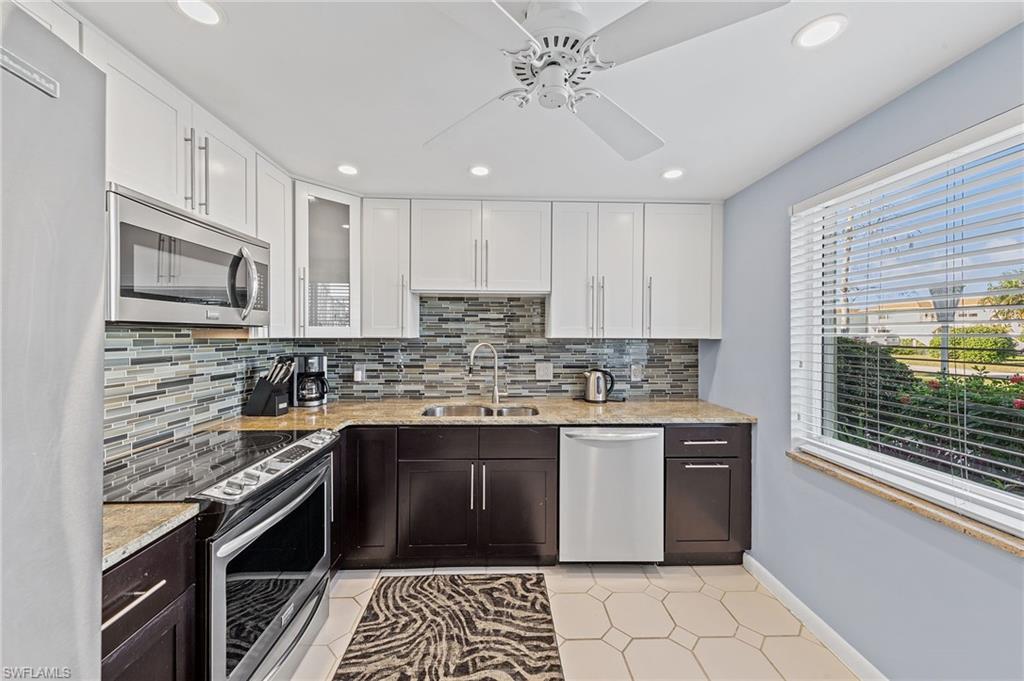 GLADES COUNTRY CLUB - Residential