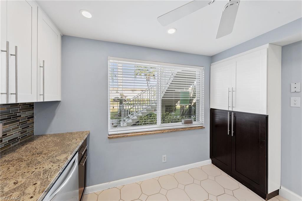 GLADES COUNTRY CLUB - Residential