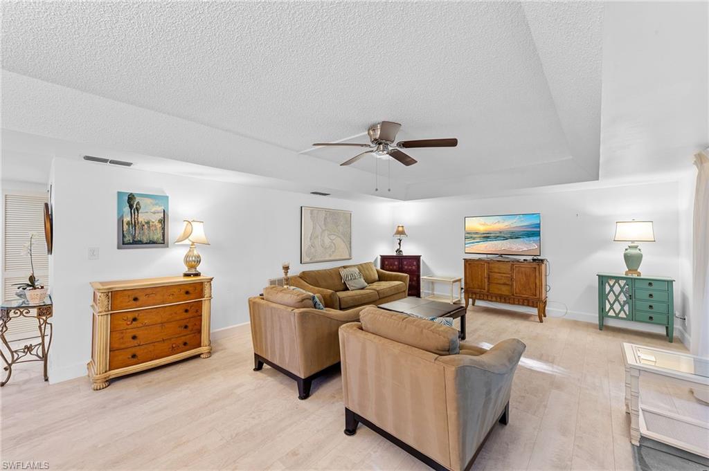 GLADES COUNTRY CLUB - Residential