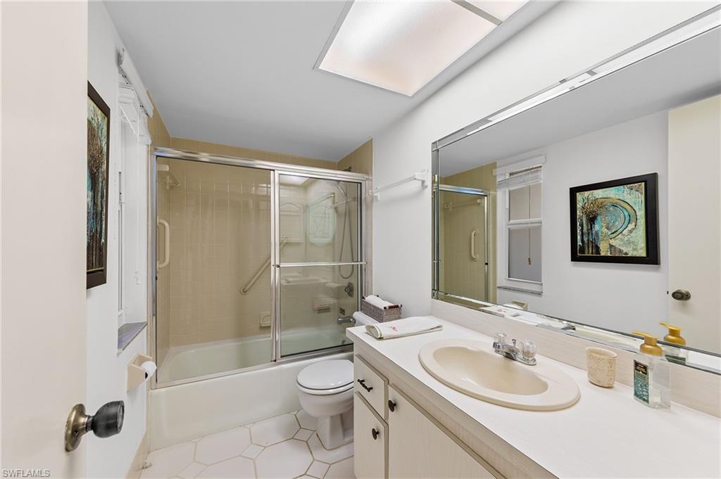 GLADES COUNTRY CLUB - Residential