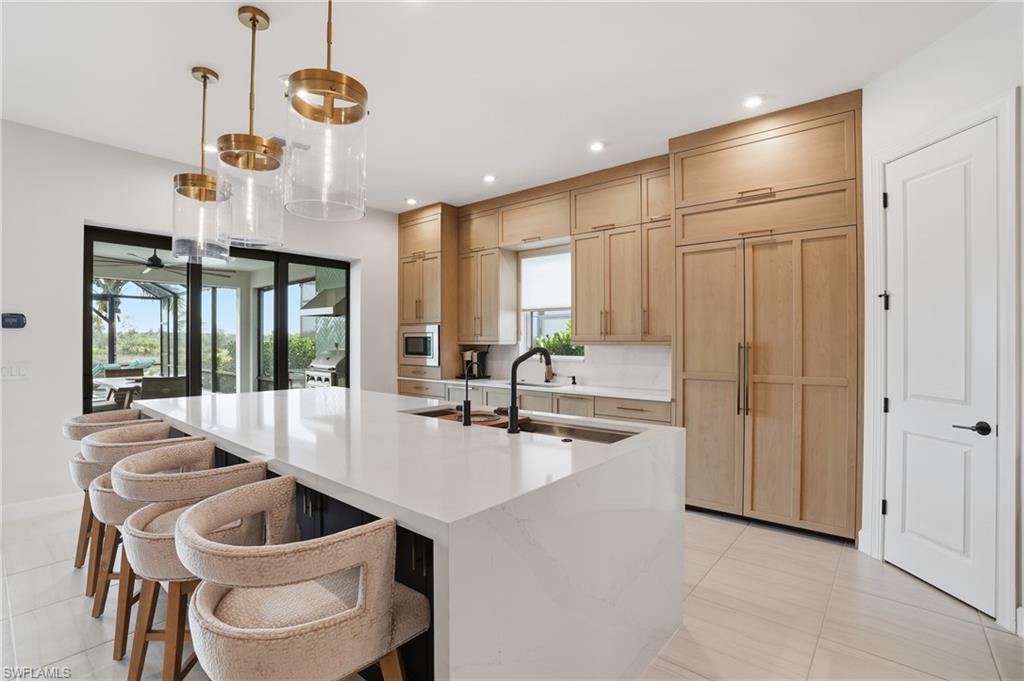 ESPLANADE LAKE CLUB - Residential