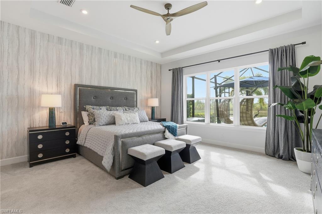 ESPLANADE LAKE CLUB - Residential