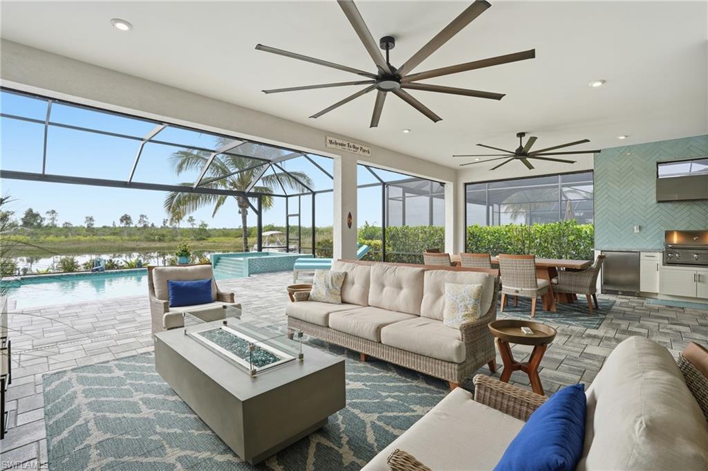 ESPLANADE LAKE CLUB - Residential