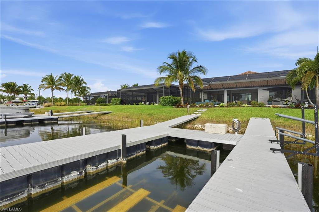 ESPLANADE LAKE CLUB - Residential