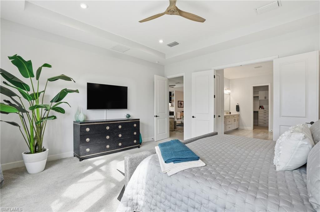 ESPLANADE LAKE CLUB - Residential