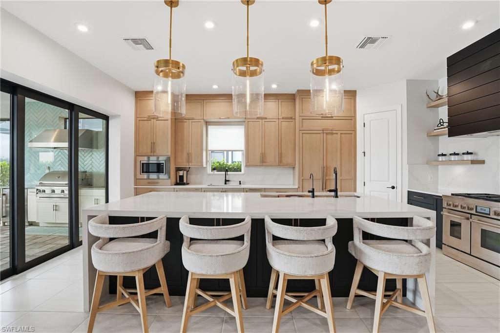 ESPLANADE LAKE CLUB - Residential