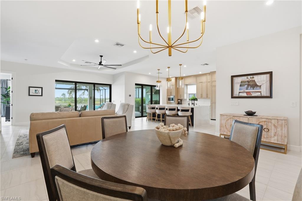 ESPLANADE LAKE CLUB - Residential