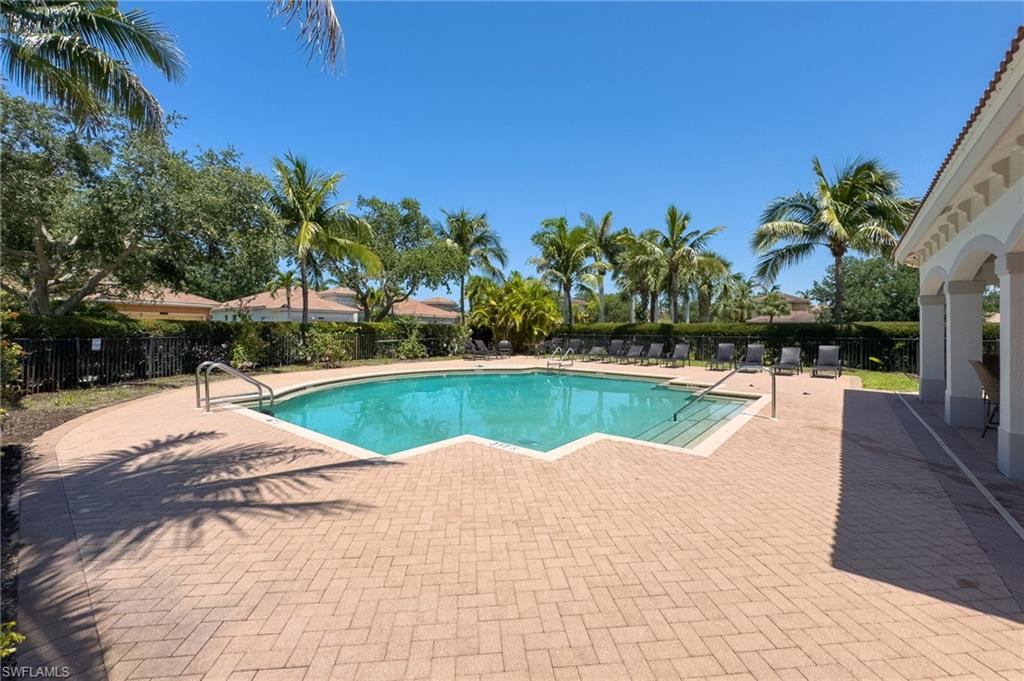 COPPER OAKS - Residential