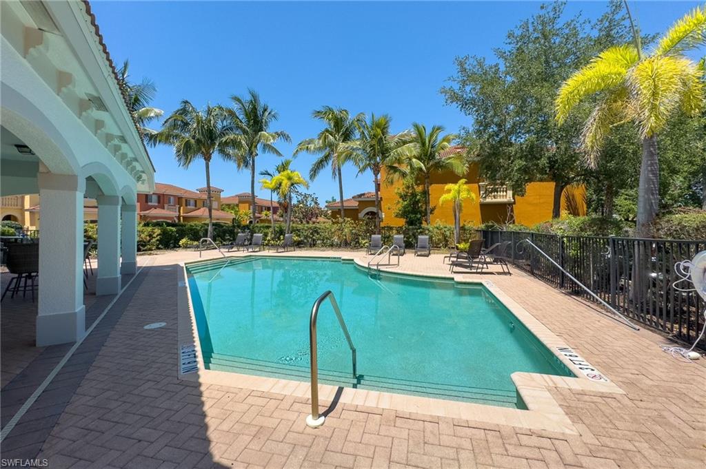 COPPER OAKS - Residential