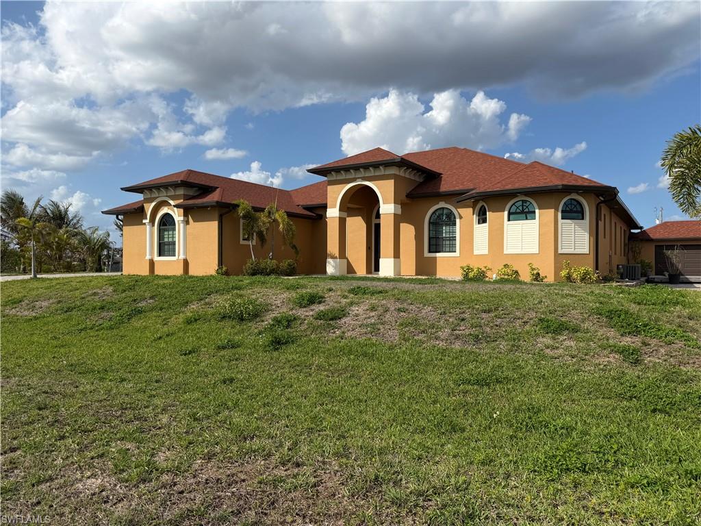 CAPE CORAL - Residential