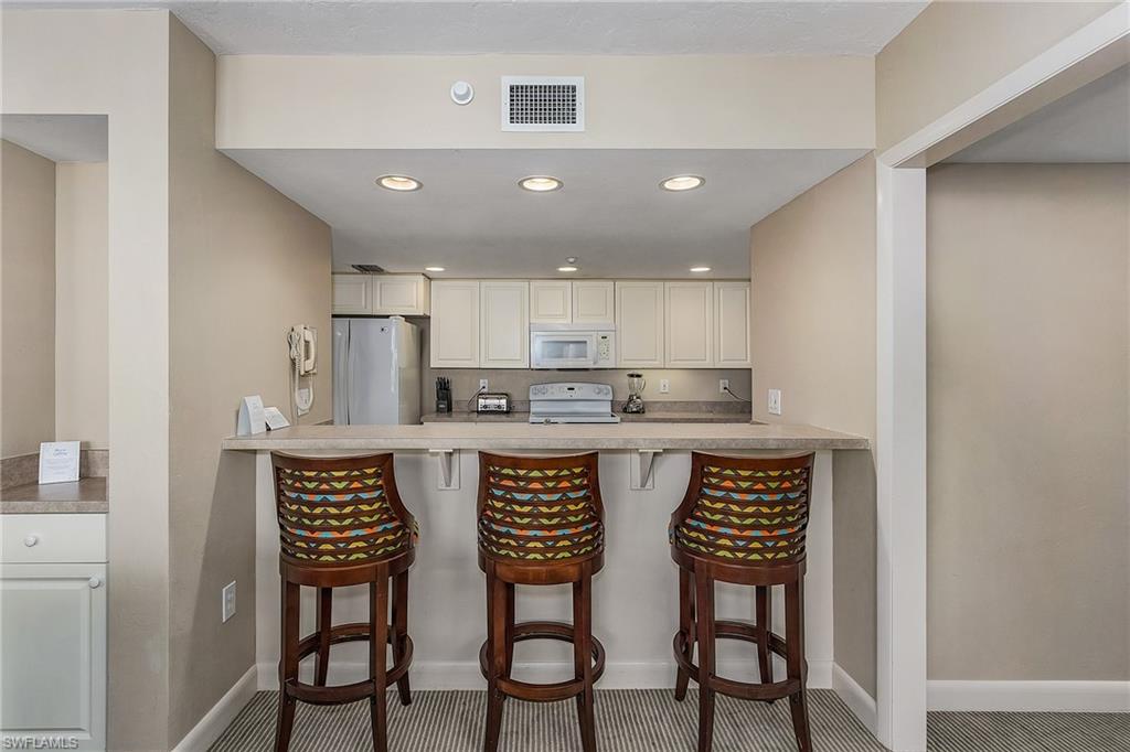 GULLWING BEACH RESORT - Residential