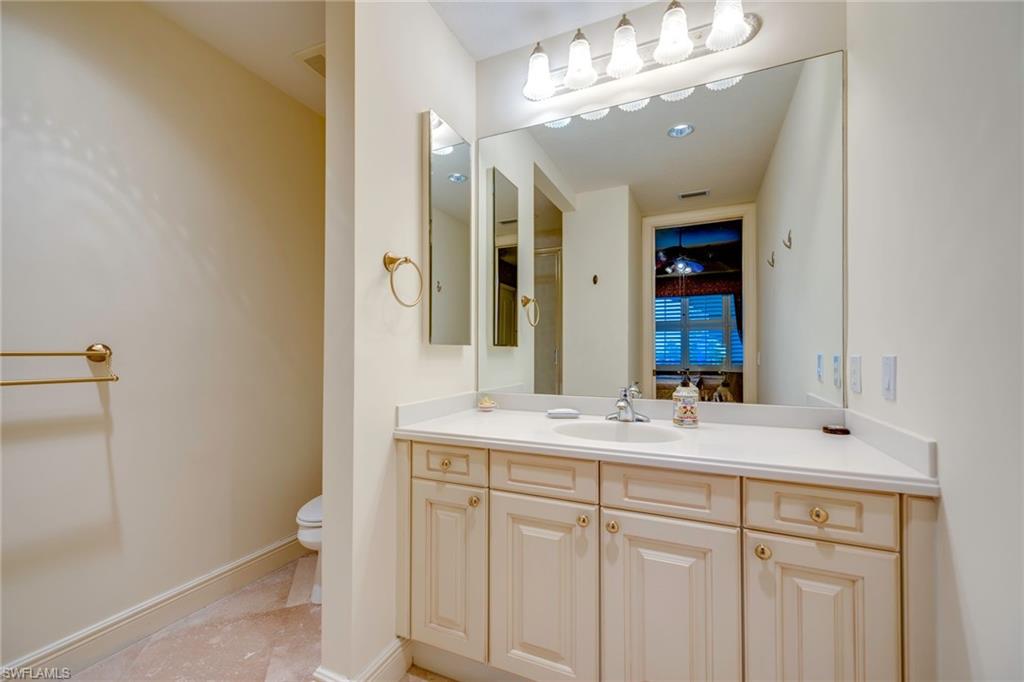 VISTA POINTE - Residential