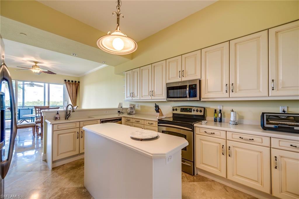 VISTA POINTE - Residential