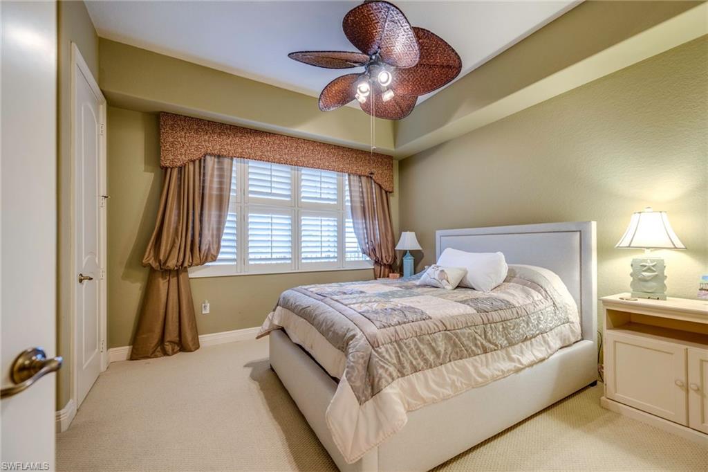 VISTA POINTE - Residential