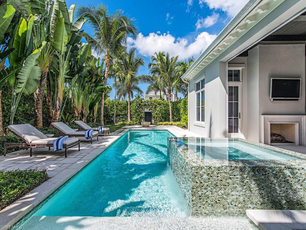 OLDE NAPLES - Residential