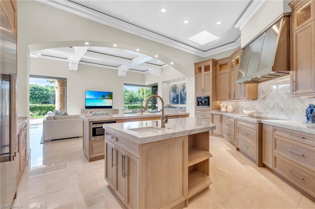 ESTATES AT BAY COLONY GOLF CLUB - Residential