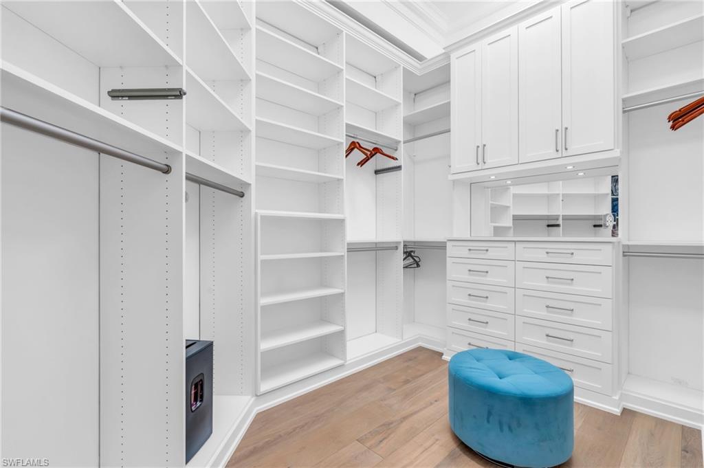 ESTATES AT BAY COLONY GOLF CLUB - Residential