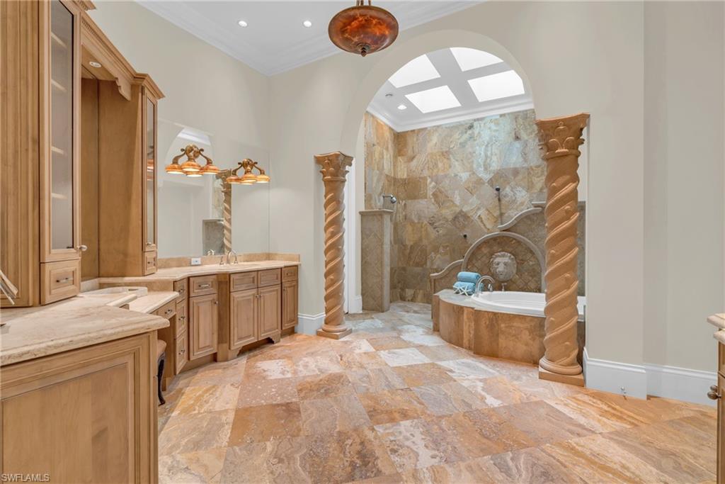 ESTATES AT BAY COLONY GOLF CLUB - Residential