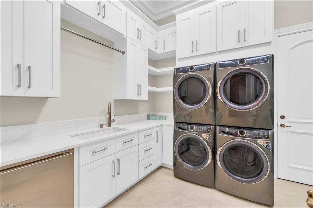 ESTATES AT BAY COLONY GOLF CLUB - Residential