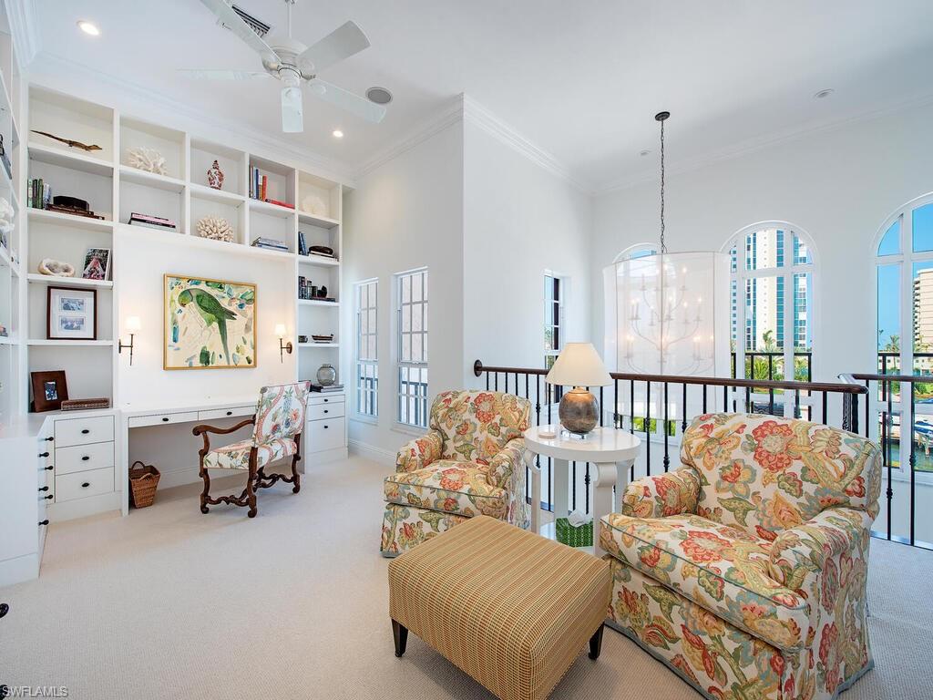 VENETIAN VILLAS - Residential